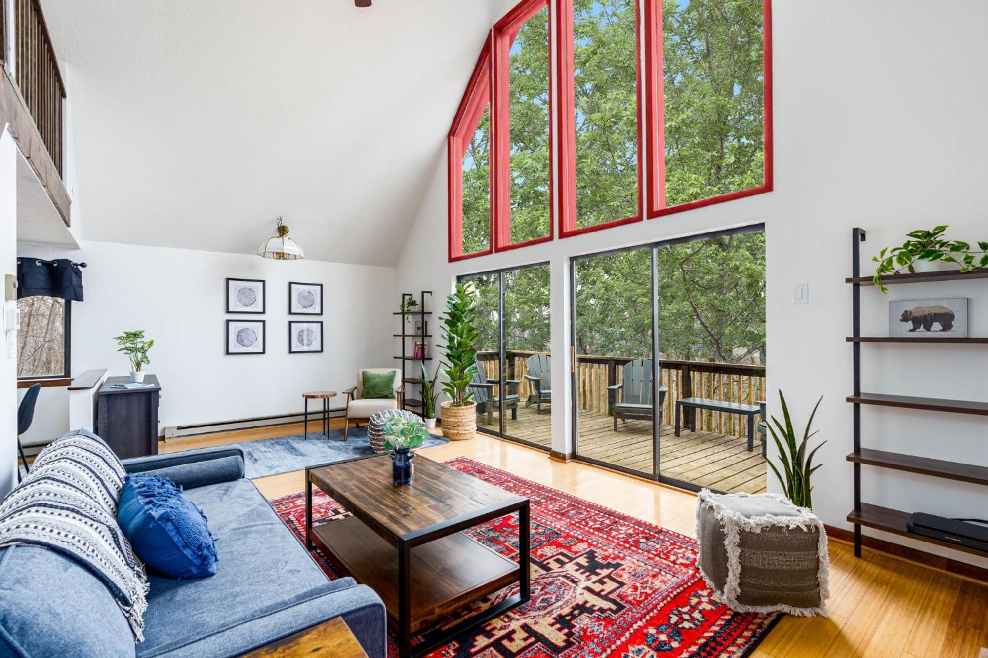 Modern Chalet Cabin W Hot Tub, Deck&Grill, & Wifi! Inwood Εξωτερικό φωτογραφία